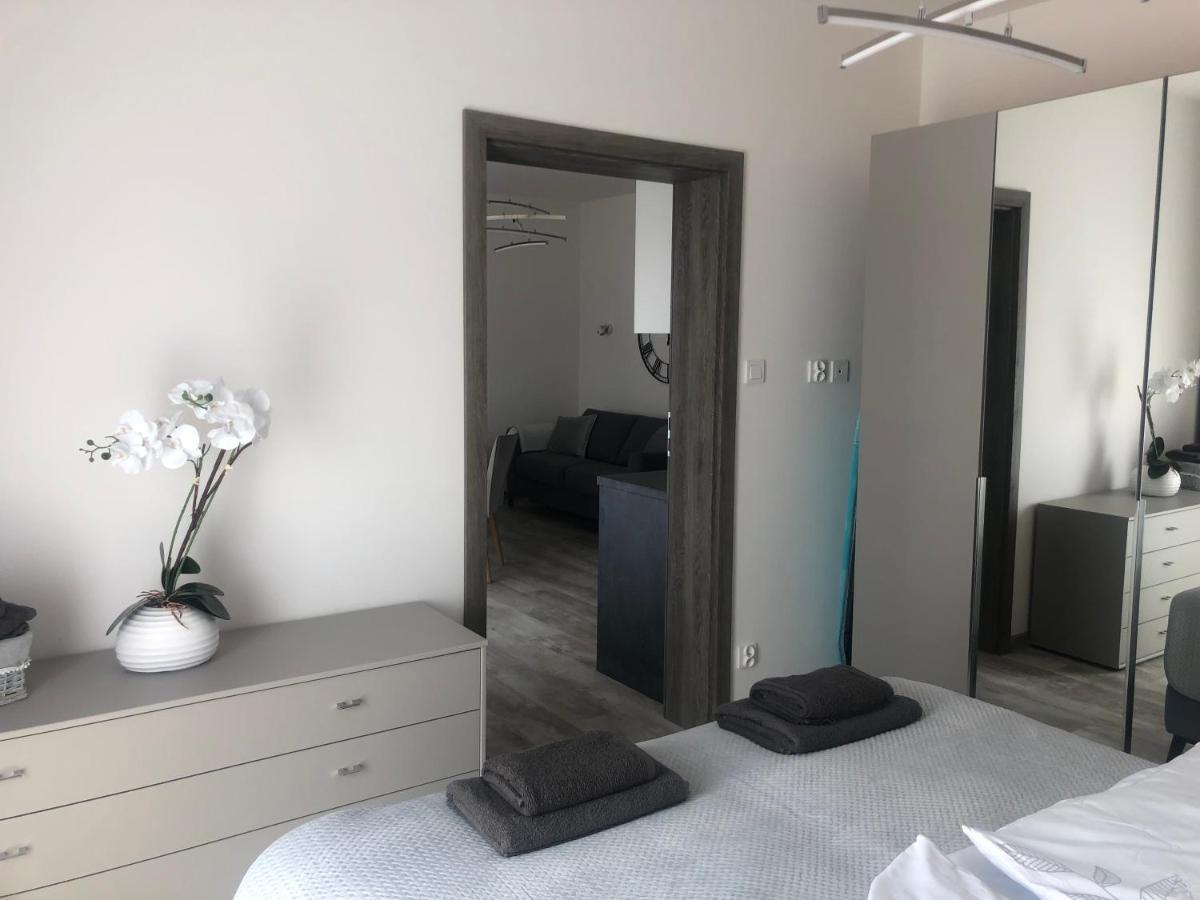 Apartament Lux Gray Basen, Spa Piec Morz سيانوزيتي المظهر الخارجي الصورة